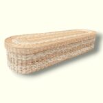 Elegante uitvaartmand van wilgentenen & maïsblad – Biologisch afbreekbaar & handgevlochten